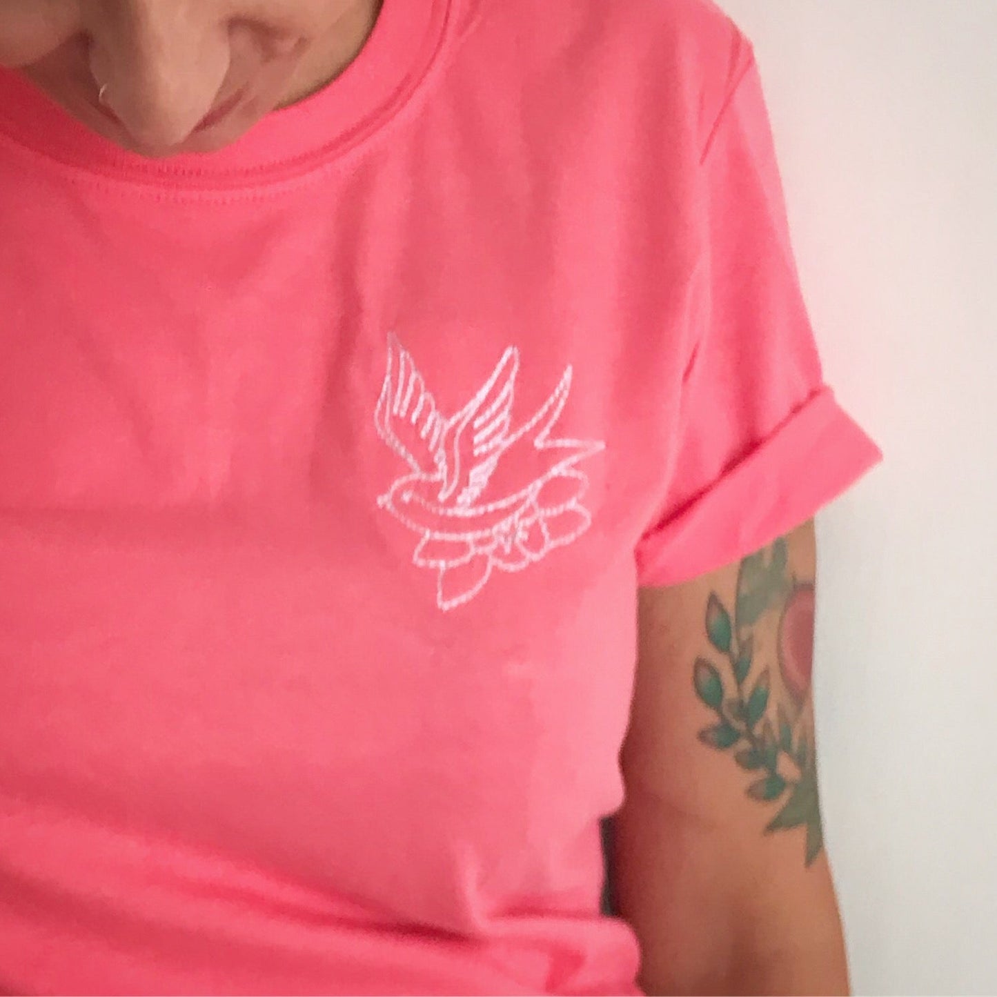 Retro Swallow embroidered tee