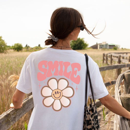 Smile T-Shirt / Sweater